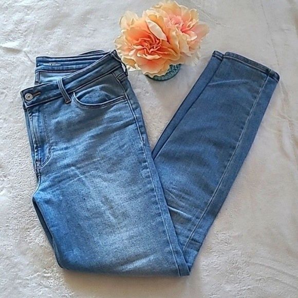 Old Navy Denim - Women's High Rise Super Skinny Denim Blue Jeans Size 6 Old Navy